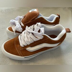 Vans Old Skool Suede Sneakers in Rust Brown with White Stripe Size M 7.5 W 9